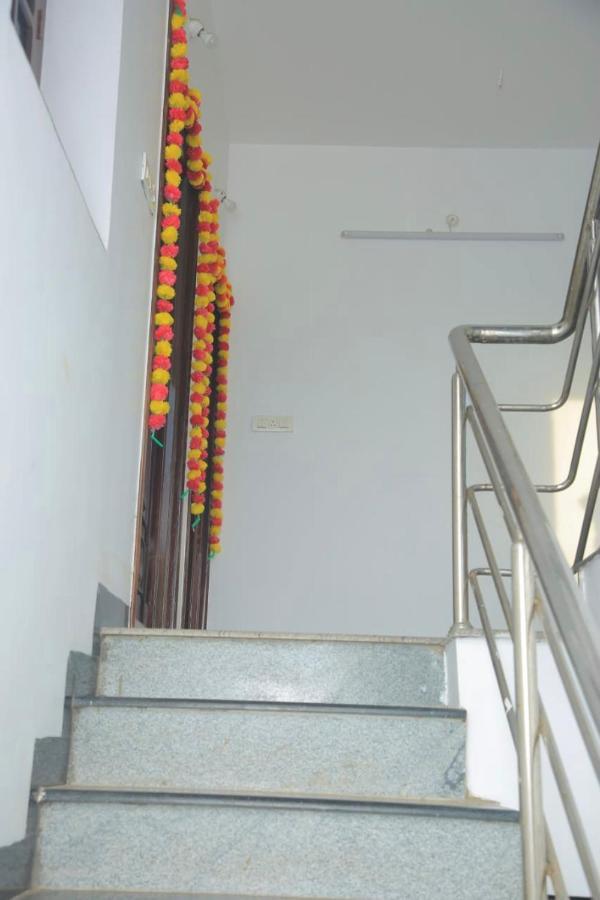 Mp Villa - Lovely Furnished Appartment ปอนดิเชอรี ภายนอก รูปภาพ
